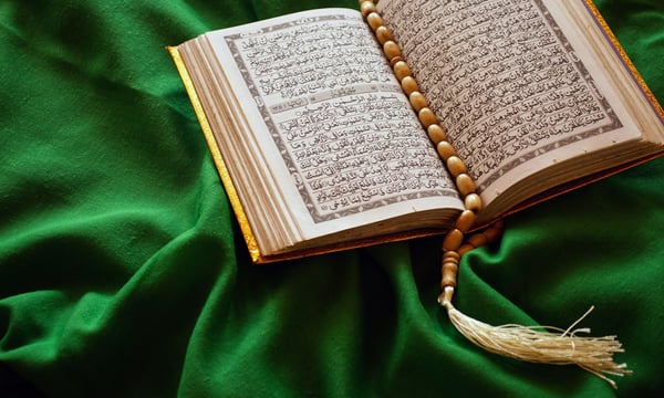Pakistan'da Ahmadiyya Cemaati Açıkça Zulme Maruz Kalıyor