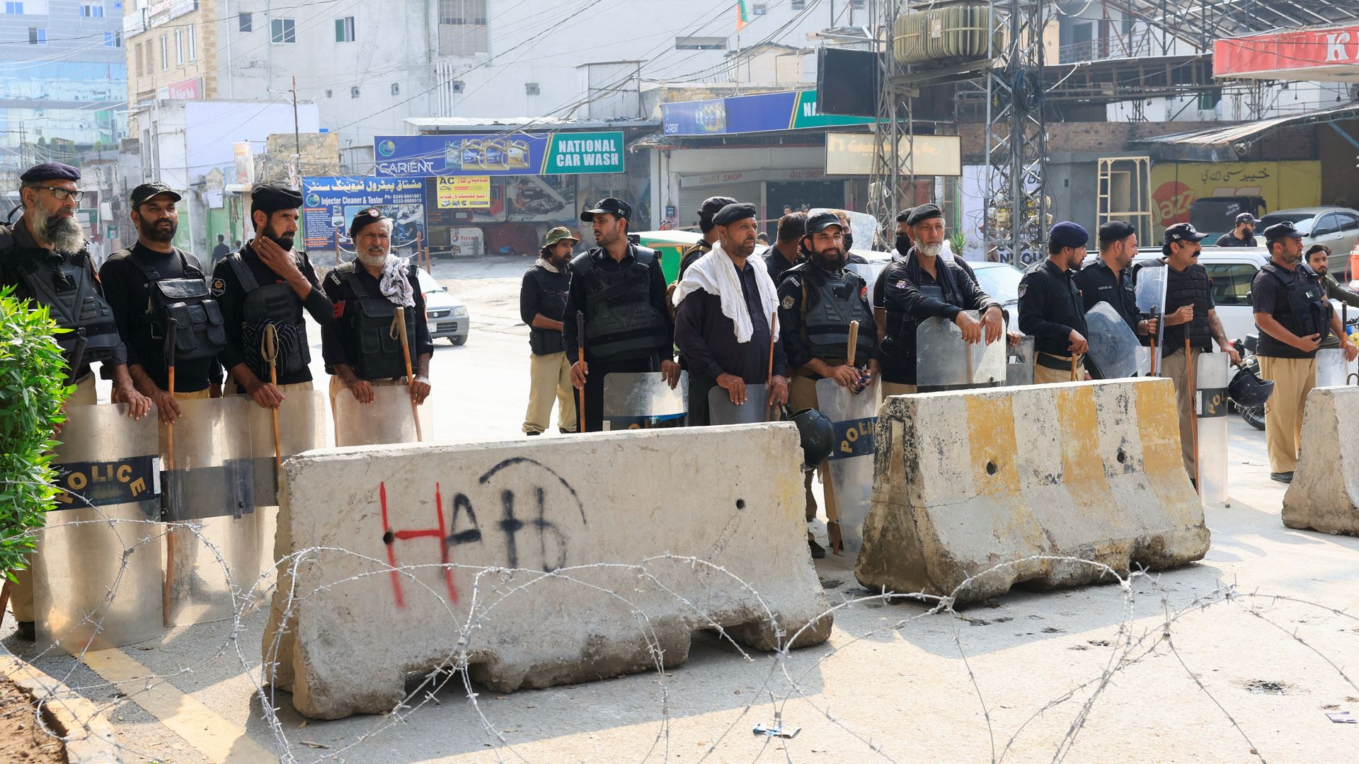Pakistan'da Olağanüstü Hal: Hayber Pahtunhva'da Gerilim