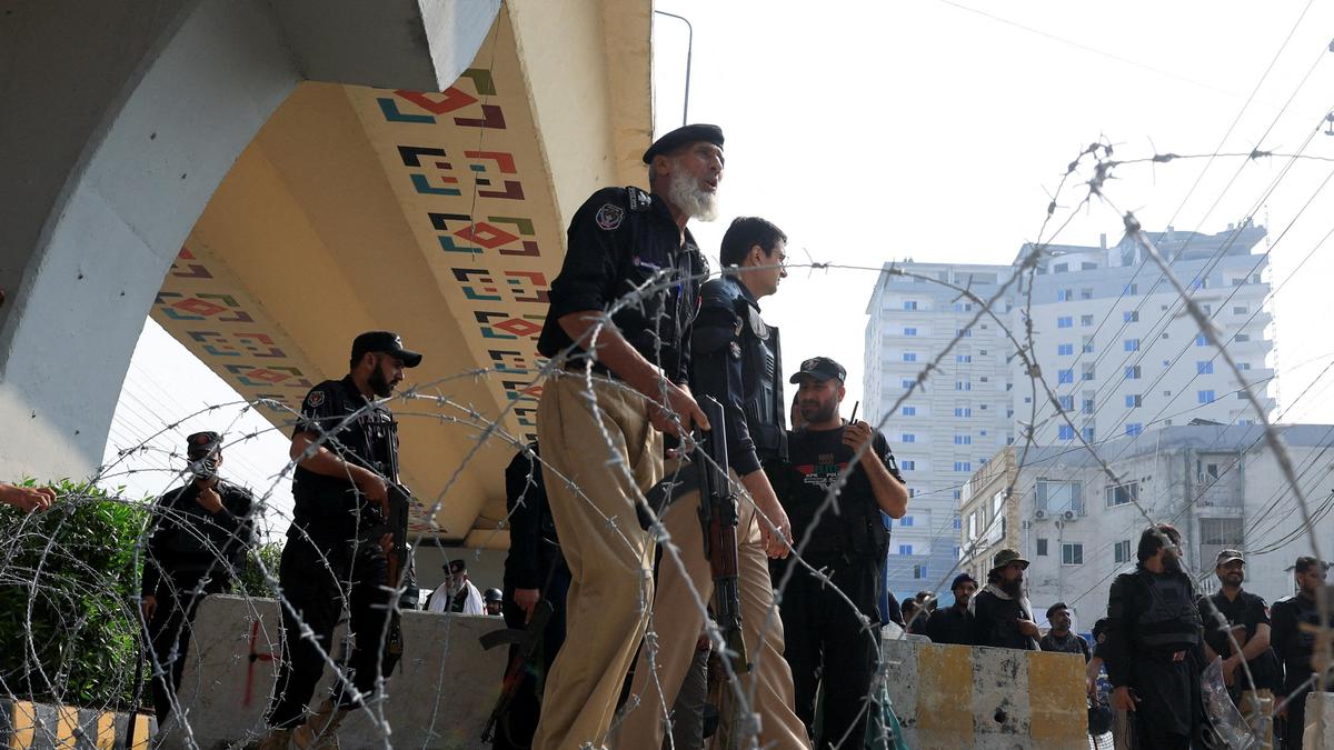 Pakistan'da Hayber Pahtunhva'da Olağanüstü Hal İlan Edildi