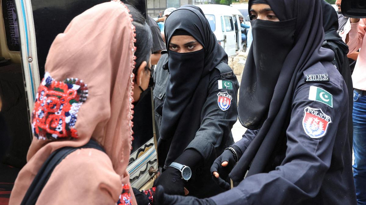 Pakistan'da insan hakları aktivistine müebbet hapis