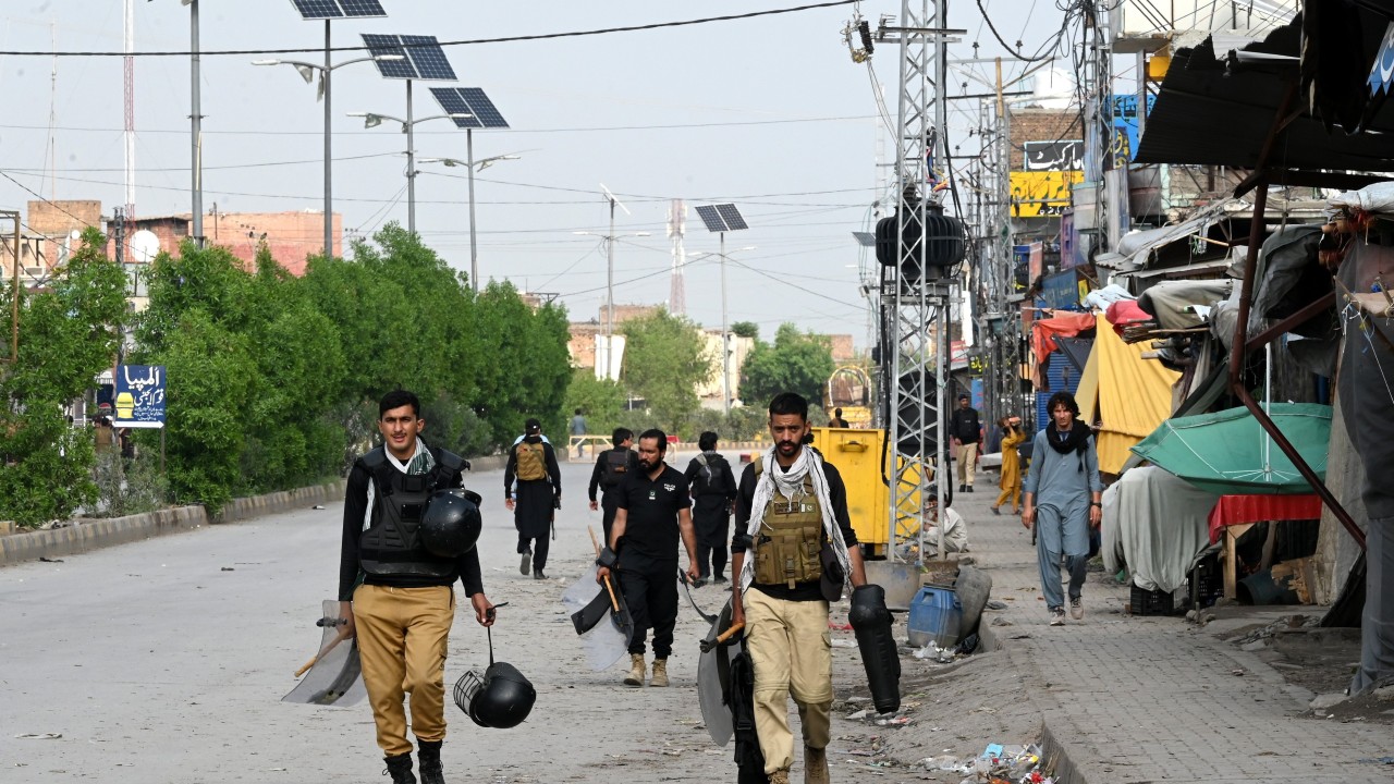 Pakistan'da Siyasi Kriz Terörle Mücadeleyi Baltalıyor