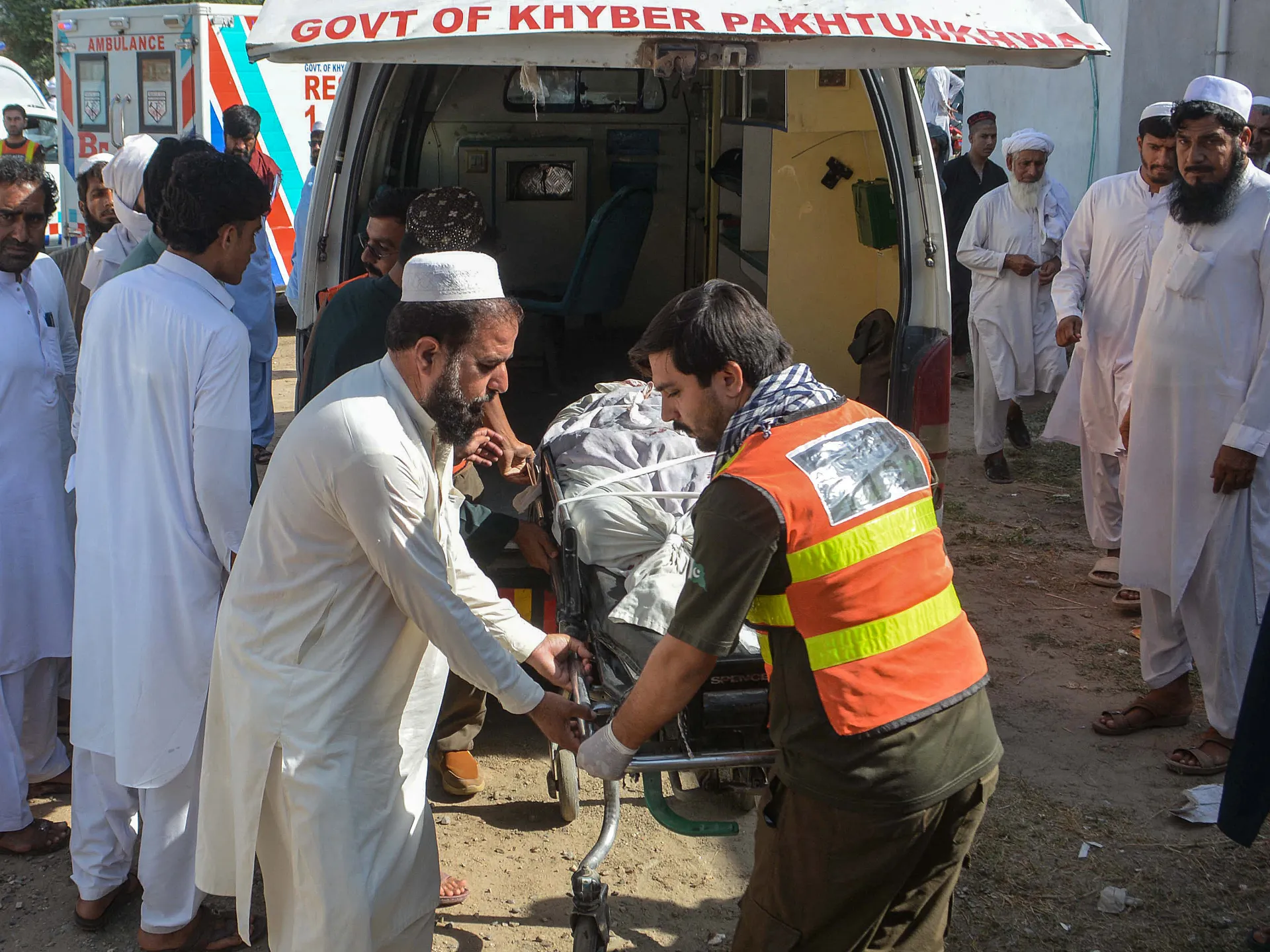 Pakistan'da Yol Kenarındaki Bombalar: 7 Ölü