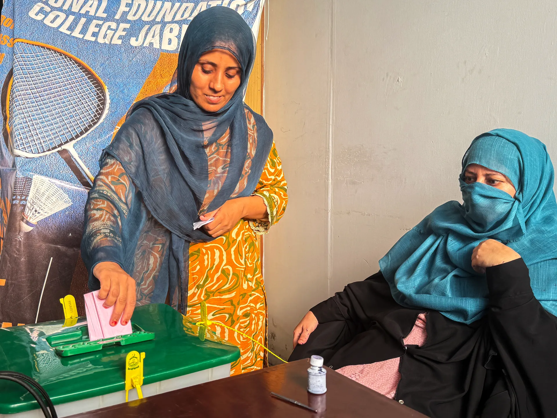 Pakistan yönetimindeki Keşmir'de şiddet gölgesinde seçimler başladı