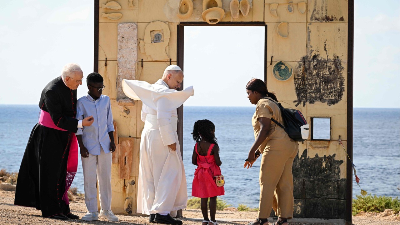 Papa'dan ABD ve AB'ye göç mesajı: Lampedusa ziyareti