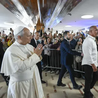 Papa Leo 14'ün Kanser Ameliyatı Sonrası Taburcu Olması