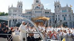 Papa, Madrid'de devasa kalabalığa açık hava ayini yönetti