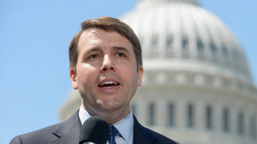 Pappas, New Hampshire Senato yarışında Sununu'yu 7 puan geçiyor