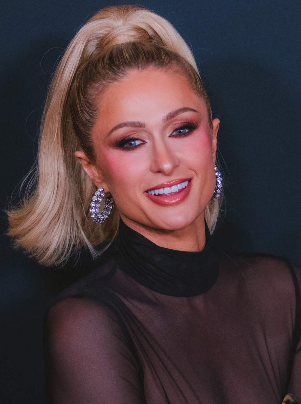 Paris Hilton 63 Milyon Dolarlık Malikânesinde Köpeklerine Lüks 'Köşk' Yaptırdı