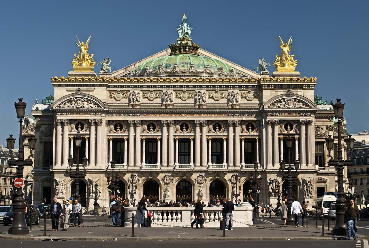 Paris Opera Binası'ndaki Restorasyon Üç Yıl Uzatıldı