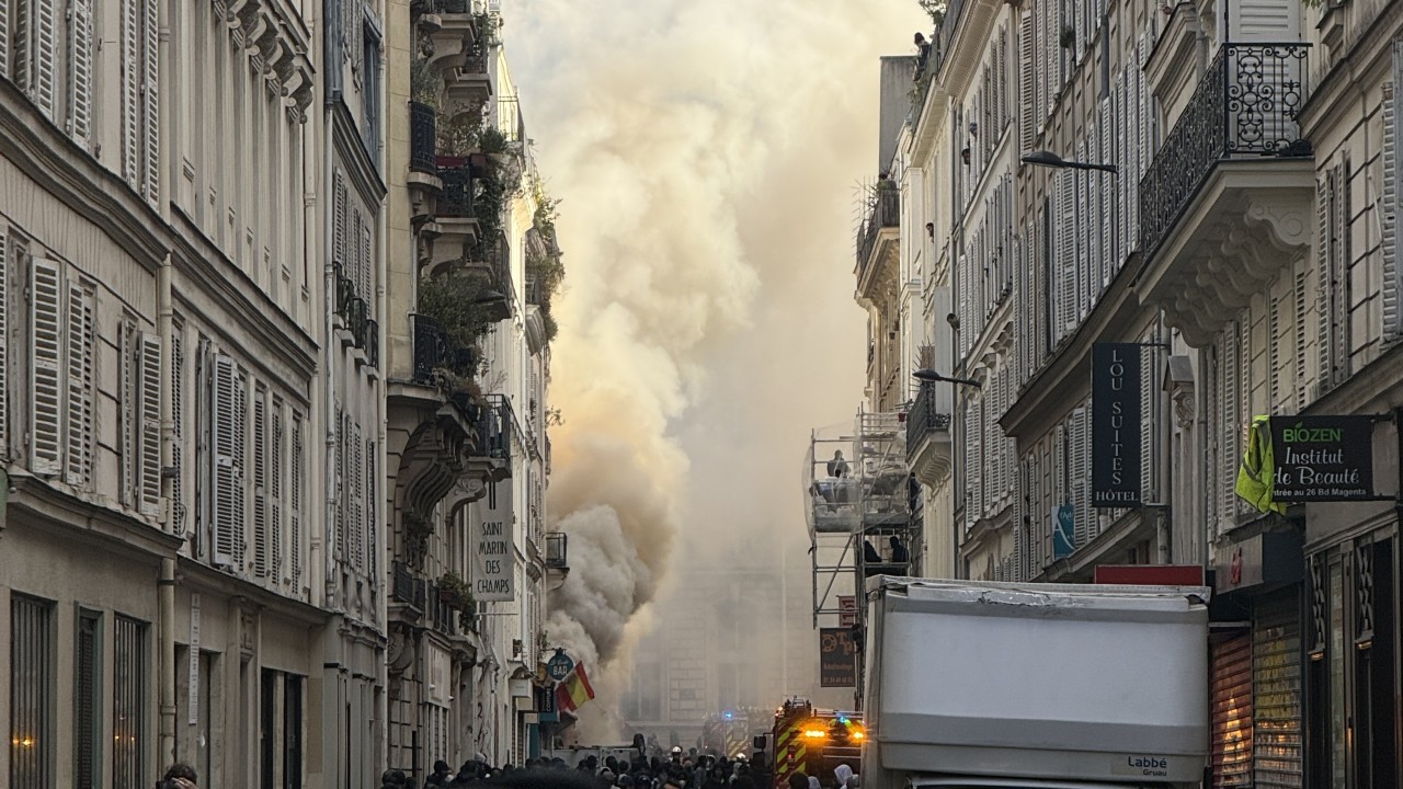 Paris'te Şiddet Gecesi: Çinli Kafe Sahibi Zararı Sayıyor