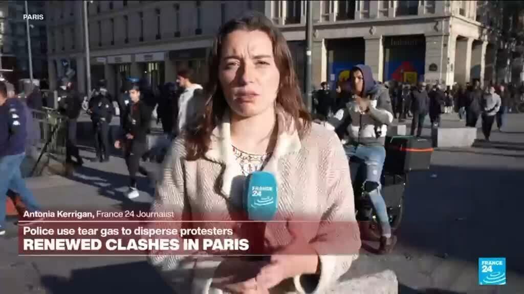 Paris'te Yeniden Çatışmalar: 'Protestocuları Dağıtmak İçin Çok Sayıda CRS Müdahalesi Gördük