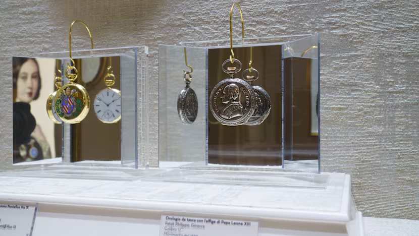 Patek Philippe Milano'da dev saat sanatı sergisi açtı