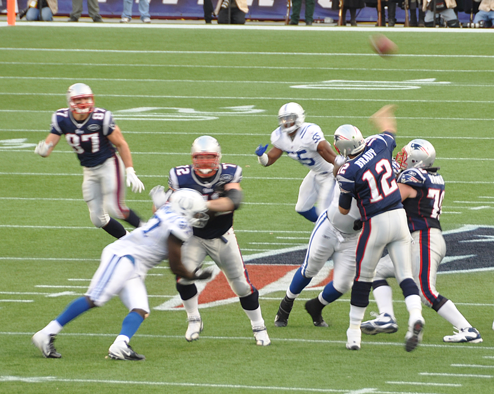 Patriots ve Colts Sezon Öncesi Berabere Kaldı: 13-13