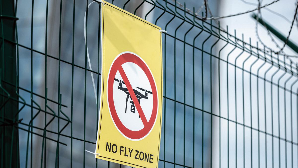 Pekin'de İHA Yasakları Sıkılaştı: Sahipler Drone'larını Elden Çıkarıyor