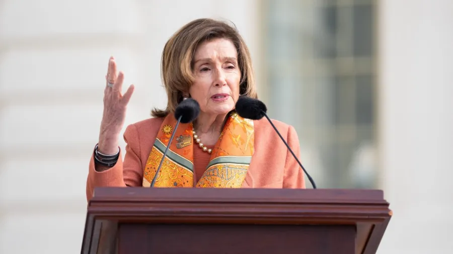 Pelosi: Trump’ın posta oylaması planı seçmenleri susturuyor
