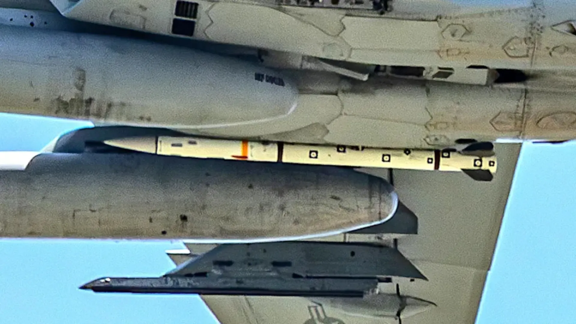 Pentagon'dan AIM-260 Üretim Anlaşması, Testler Hızlanıyor