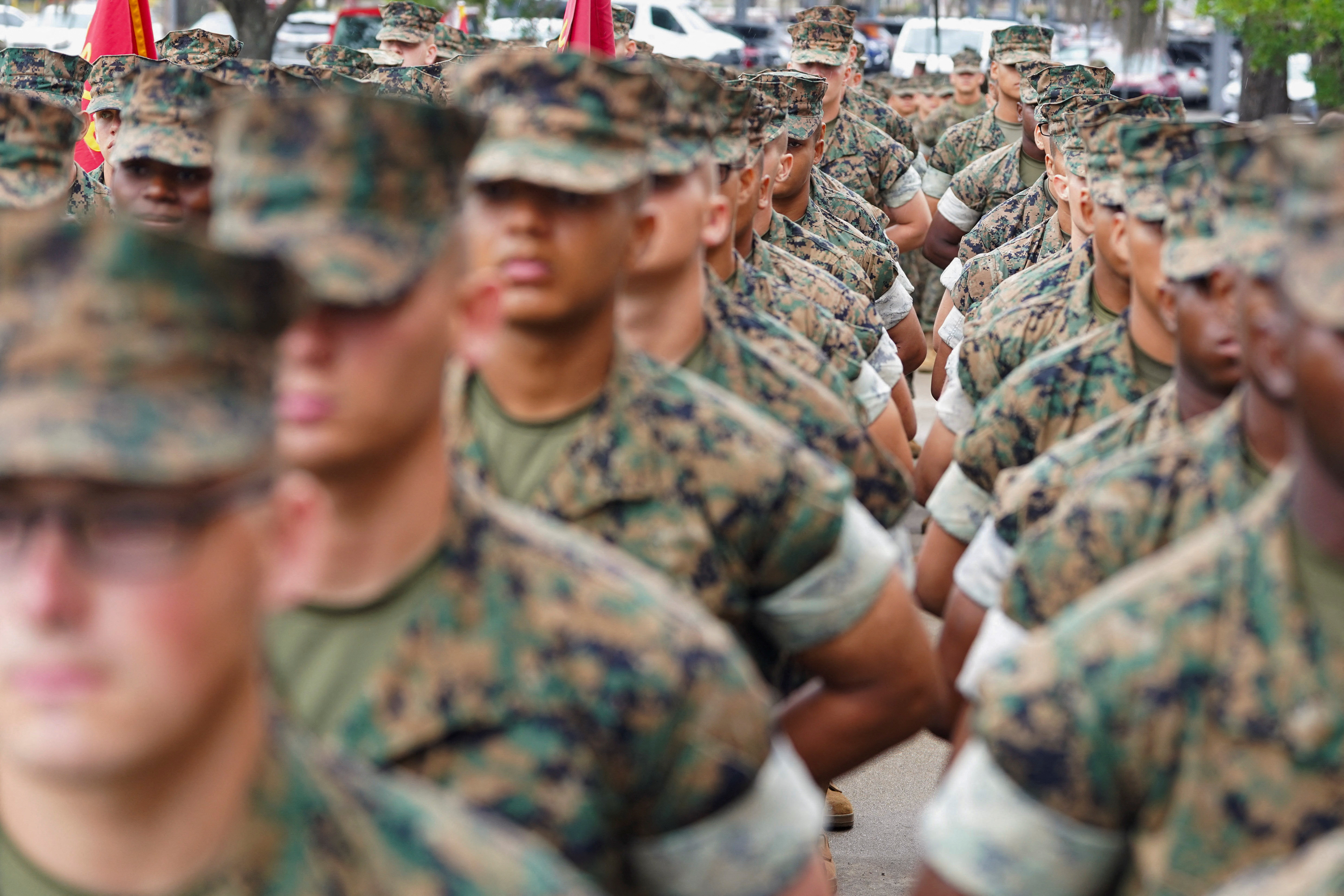 Pentagon, askerlerde testosteron taraması kararını geçici olarak geri çekti