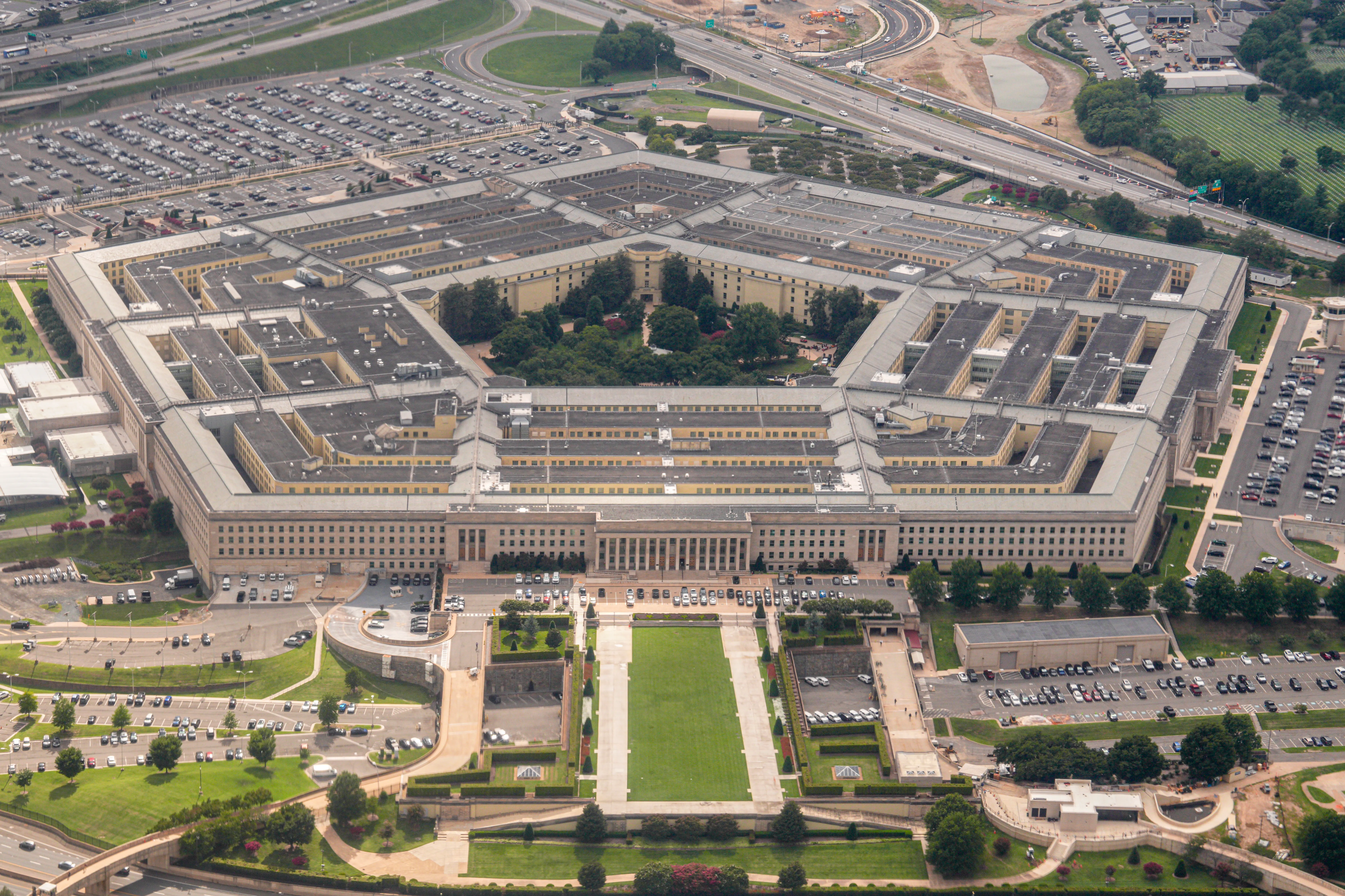 Pentagon'un Gizli Bütçesi: Trump 1 Trilyon Doları Sakladı