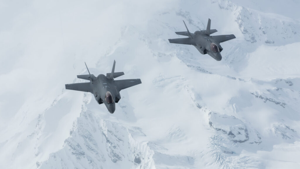Pentagon ve Lockheed'ten F-35 için Çok Yıllı Anlaşma Hamlesi