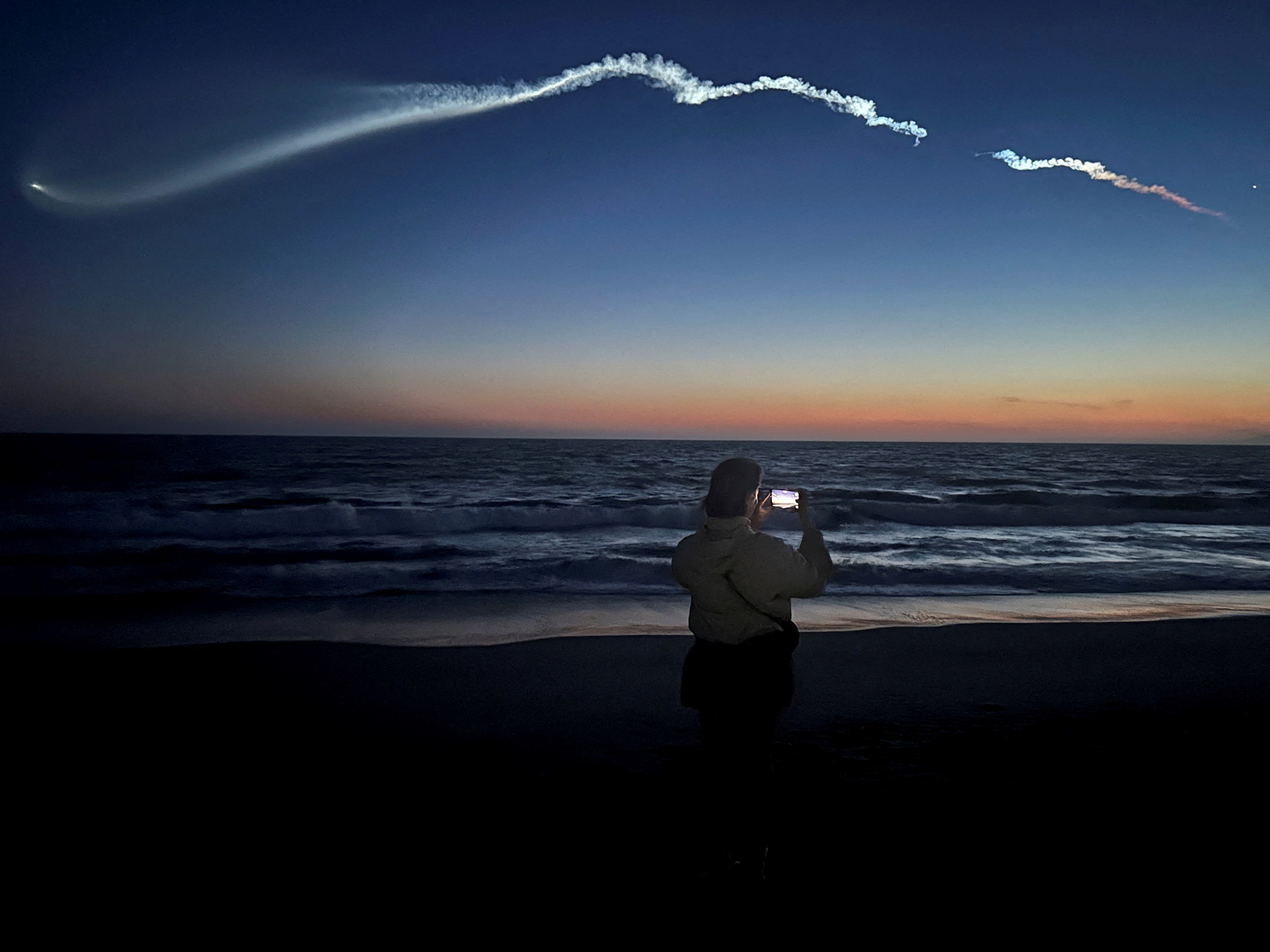 Pentagon, SpaceX ile İran savaşı sırasında Starlink fiyat artışı için çatışıyor