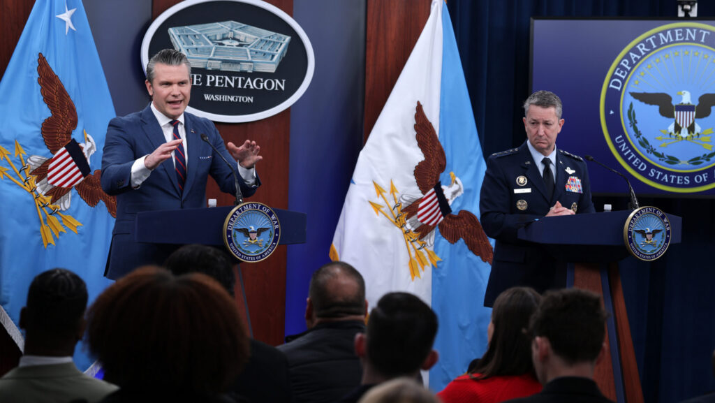 Pentagon'dan yeni nesil silah üreticilerine kapalı toplantı