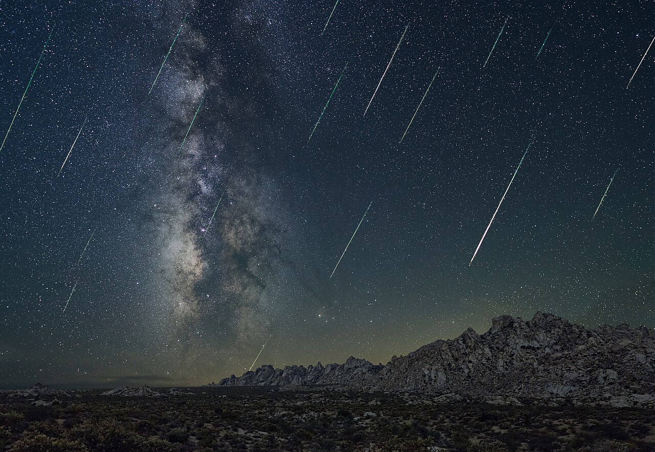 Perseid Meteor Yağmuru Kuzey Yarımküre'de Gökyüzünü Süsleyecek