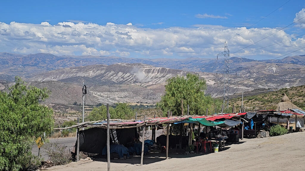 Peru'nun güneyinde 6,7 büyüklüğünde deprem: Evler ve okullar hasar gördü