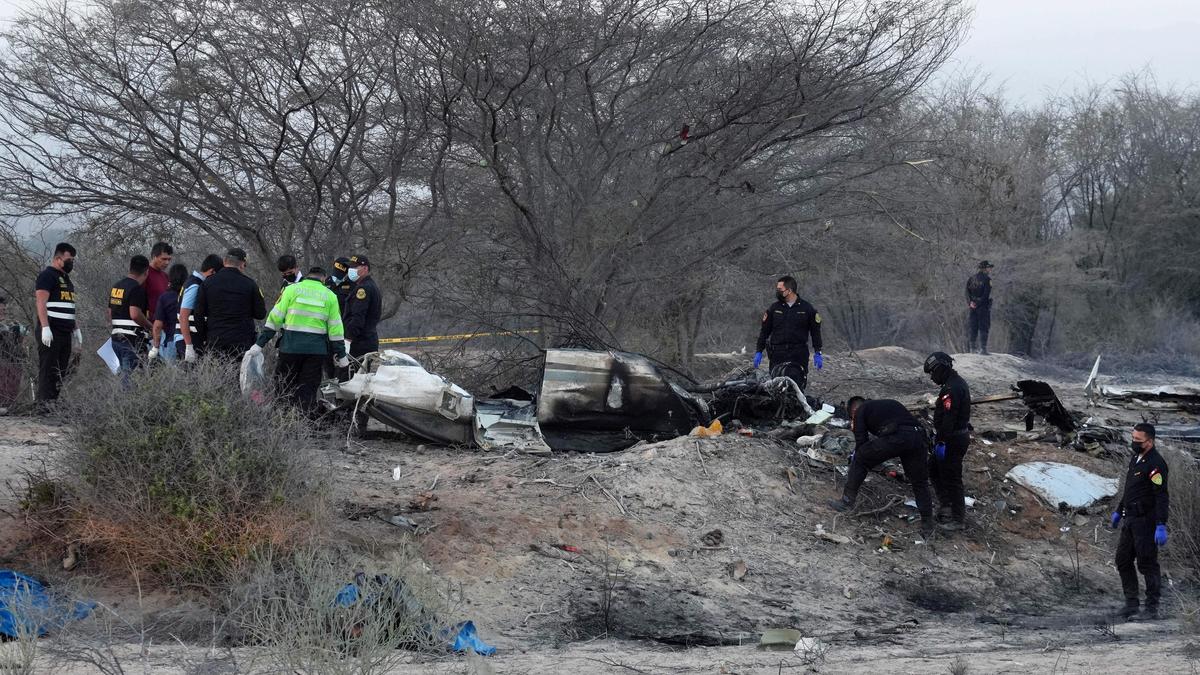 Peru'da Nazca Hatları Turist Uçağı Düştü: 13 Ölü