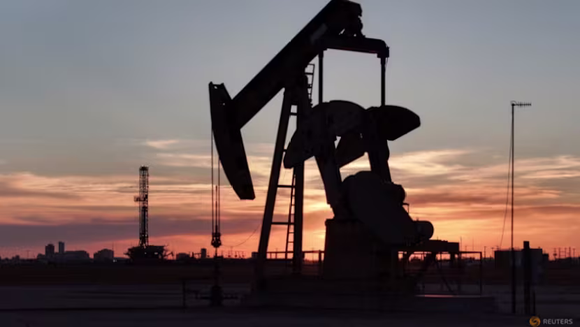 Petrol, Arz Endişeleriyle Haftalık %8 Yükselişe Hazırlanıyor