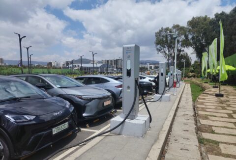 Petrol Krizi Elektrikli Araç Satışlarını Patlattı