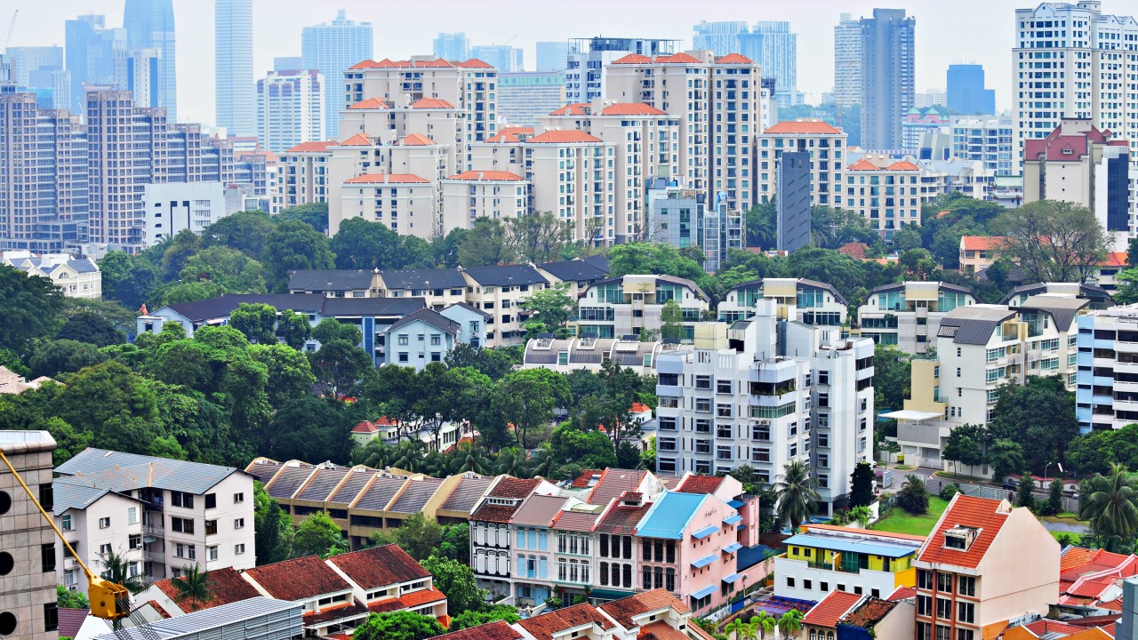 Planlı Hong Kong Ekonomisi Neden Kötü? Singapur Örneği