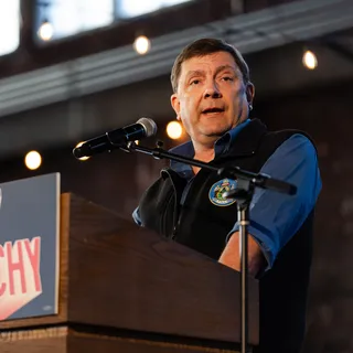 Platner'ın Çekilmesi Sonrası Troy Jackson Maine Senato Yarışında Öne Çıkıyor