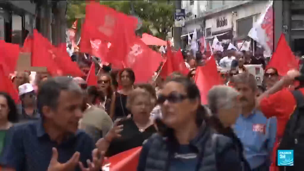 Portekiz'de genel grev: Kamu hizmetleri felç oldu