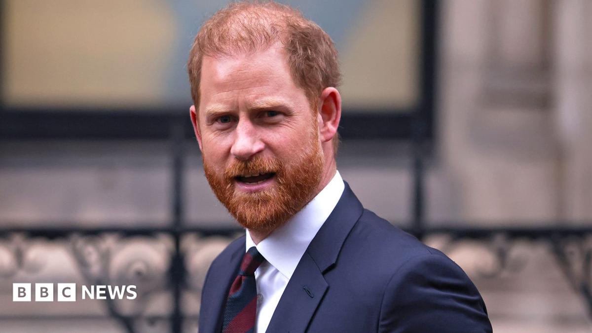 Prens Harry İngiltere'de: Mahkeme Kararı Bekleniyor