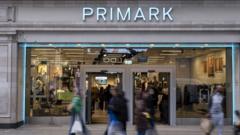 Primark'ın Yeni 'Süpermarket Taktikleri' Online Fiyat Savaşında Müşteri Çekmeyi Hedefliyor
