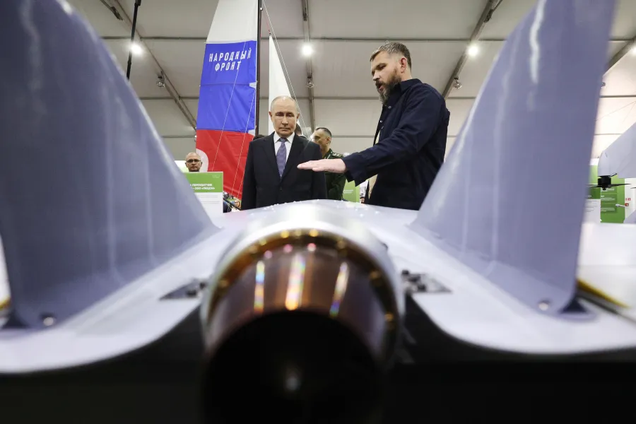 Putin Baltık'ta çaresiz bir kumara yelken açabilir