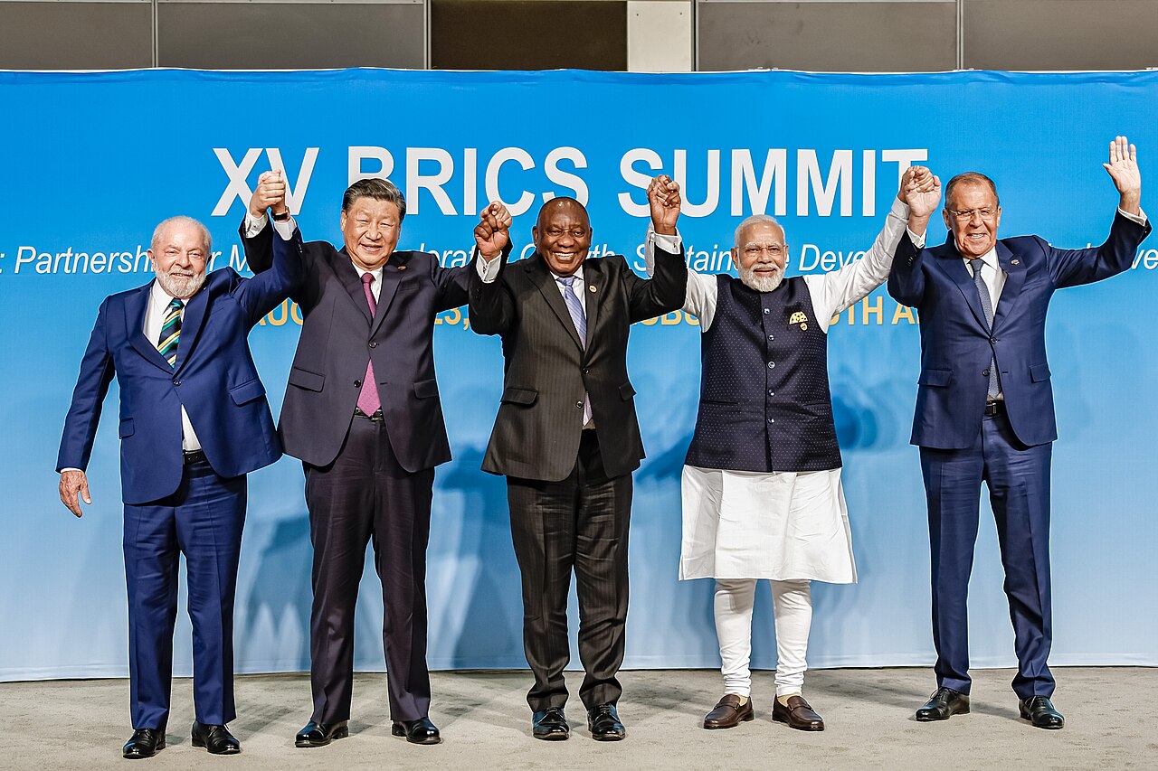 Putin, İran ve Ukrayna savaşlarının gölgesinde BRICS zirvesi için Hindistan'da