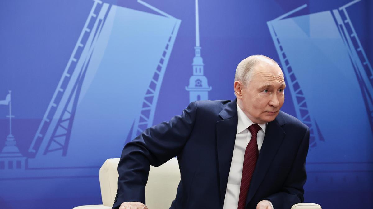 Putin: Modi liderliğinde Hindistan'a yaptırım tehdidi geri teper