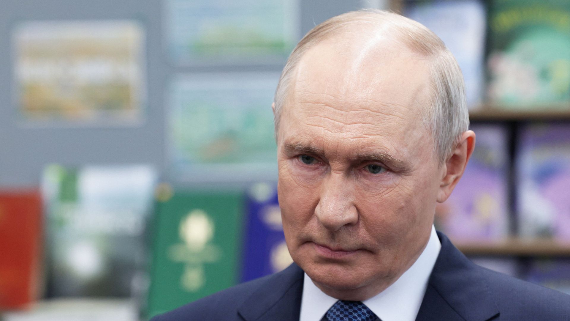 Putin'den Trump'a Hediye: Rusya, Amerikalı Mahkumu Serbest Bıraktı