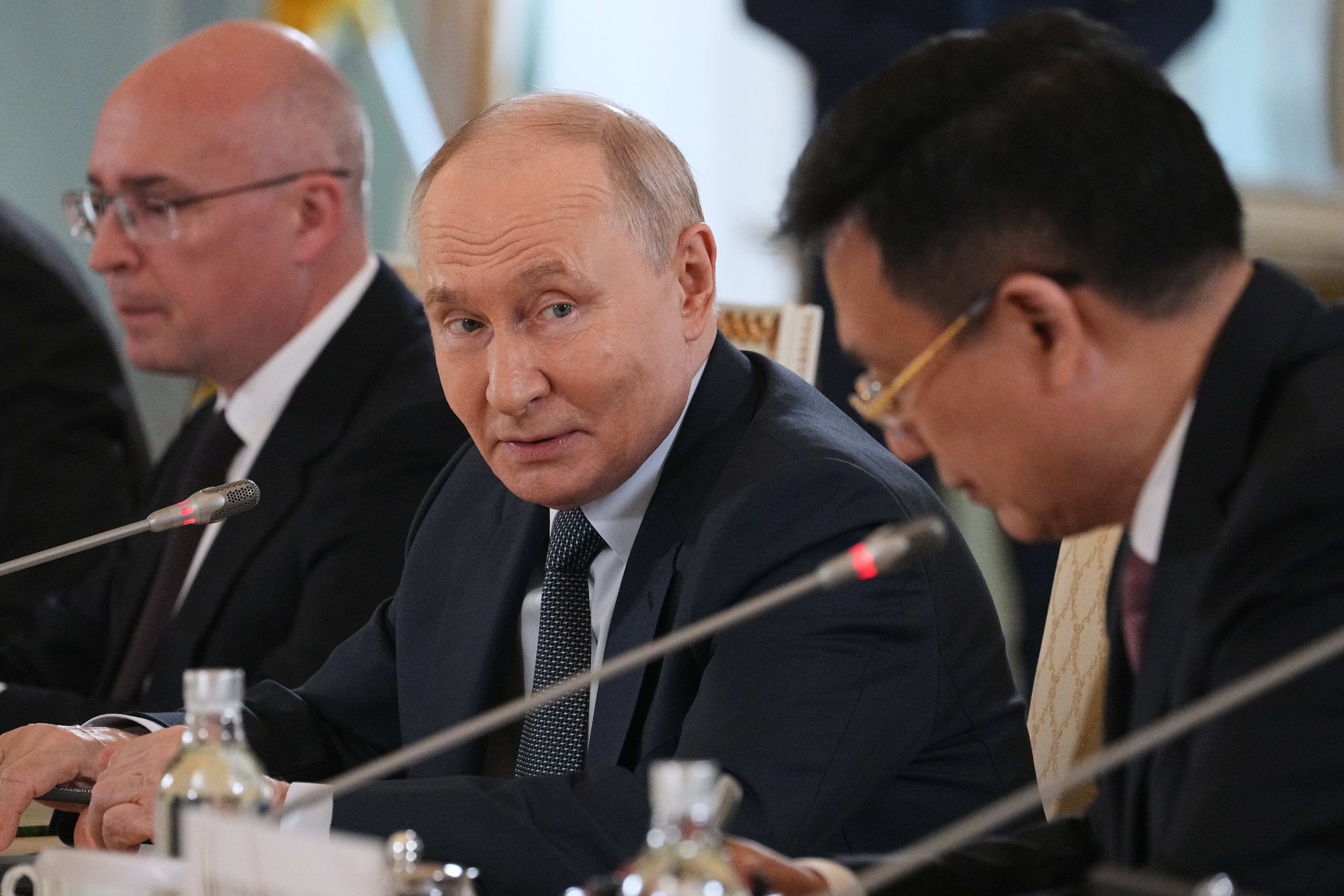 Putin: Ukrayna İHA saldırılarına karşı hava savunmasını güçlendireceğiz