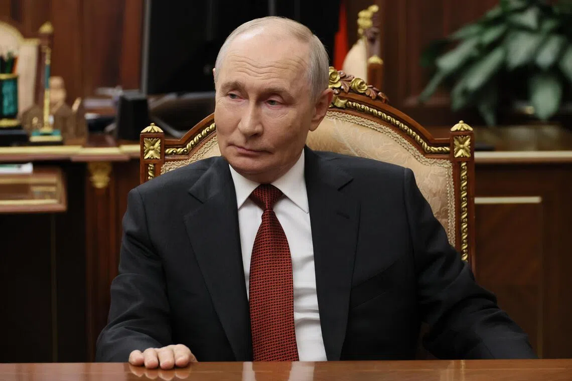 Putin'in özel hayatına dair 'şok edici' kitaba Fransız edebiyat ödülü