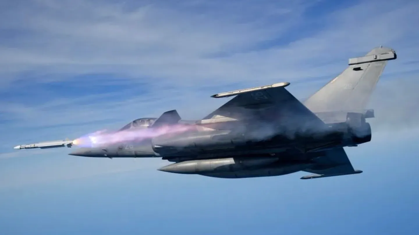 Balıkesir'de Rafale Savaş Uçağından Drone Vuruşu: İlk Görüntüler