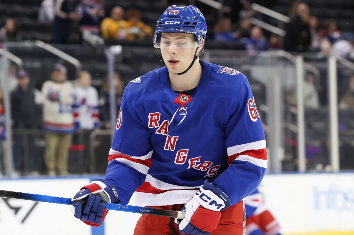 Rangers Genç Savunmacı Scott Morrow ile Yeniden Anlaştı