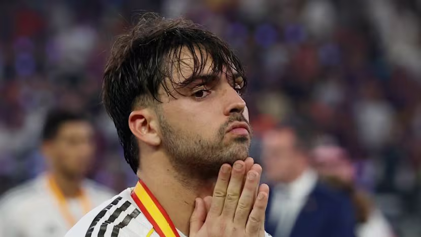 Real Madrid'de Asencio şok: Kaval kemiği ameliyatı