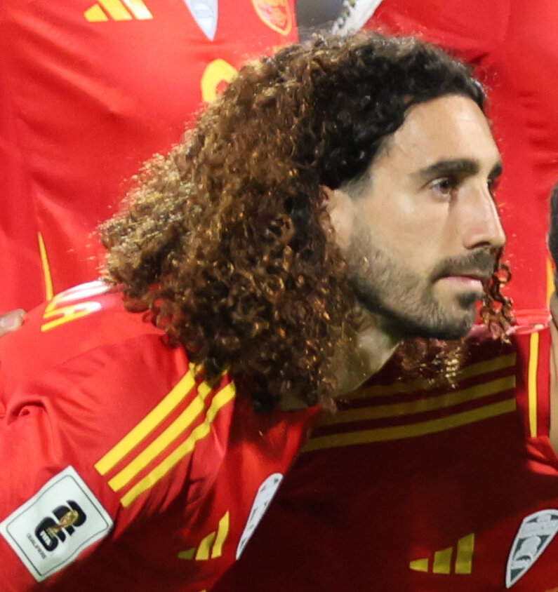 Real Madrid, Mourinho'nun Dönüşünde Chelsea'den Cucurella'yı Transfer Etti