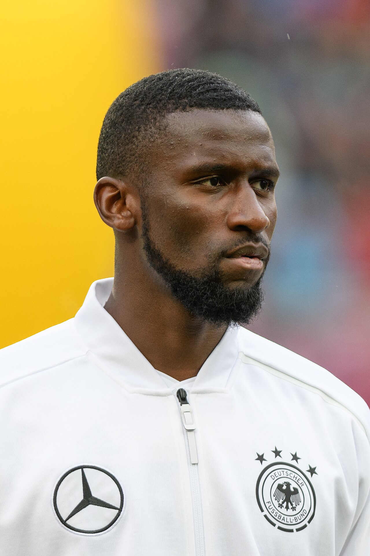 Real Madrid, Rudiger'in sözleşmesini 2027'ye uzattı