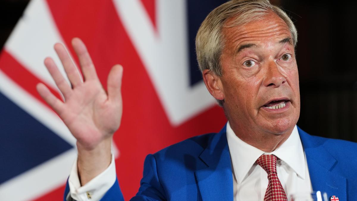 Reform UK, Göçmen Botlarına Karşı Donanmayı Kullanma Sözü Verdi