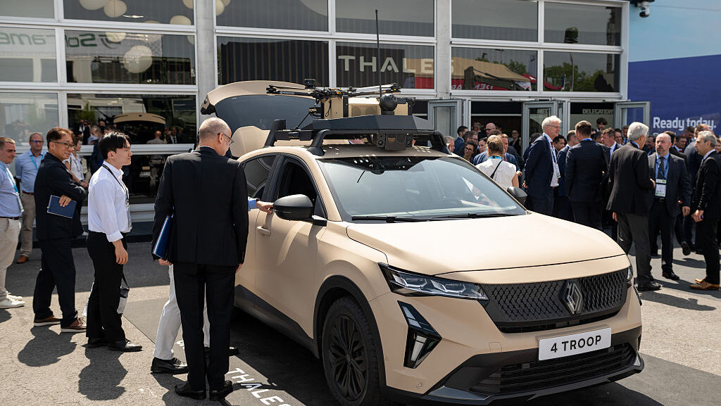 Renault ve Thales'ten '4Troop' Askeri Aracı