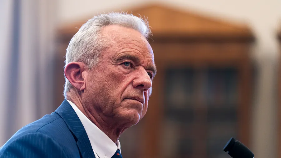RFK Jr. kızamık aşısını destekledi ancak diğer aşılarla ilgili iddiaları sürdürdü