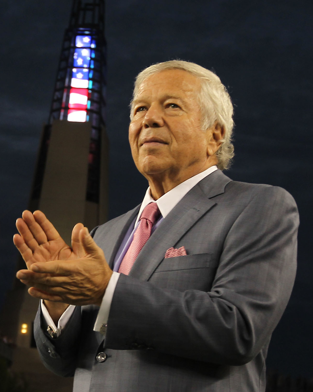 Robert Kraft kimdir? Epstein bağlantılı milyarder ve Macklemore olayı